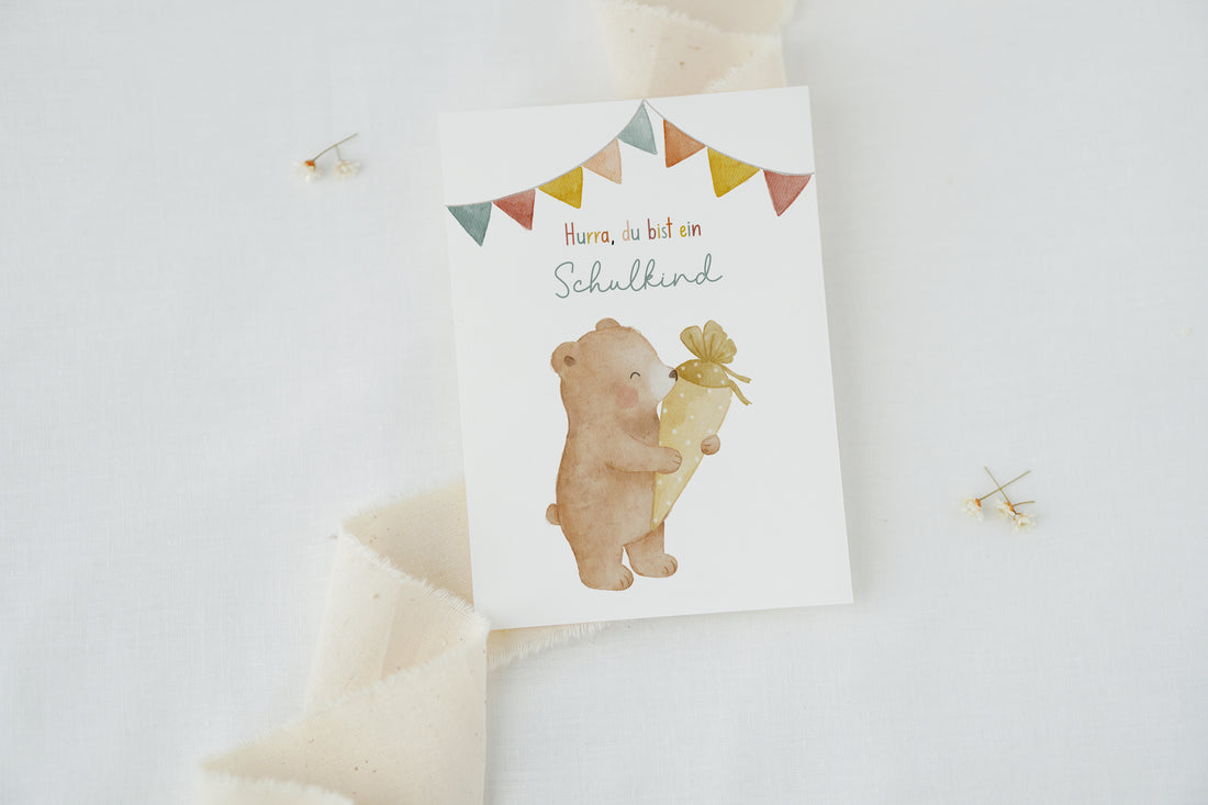 Einschulungskarte Bär mit Schultüte