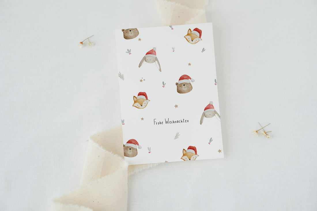 Weihnachtskarte Waldtiere mit Weihnachtsmütze