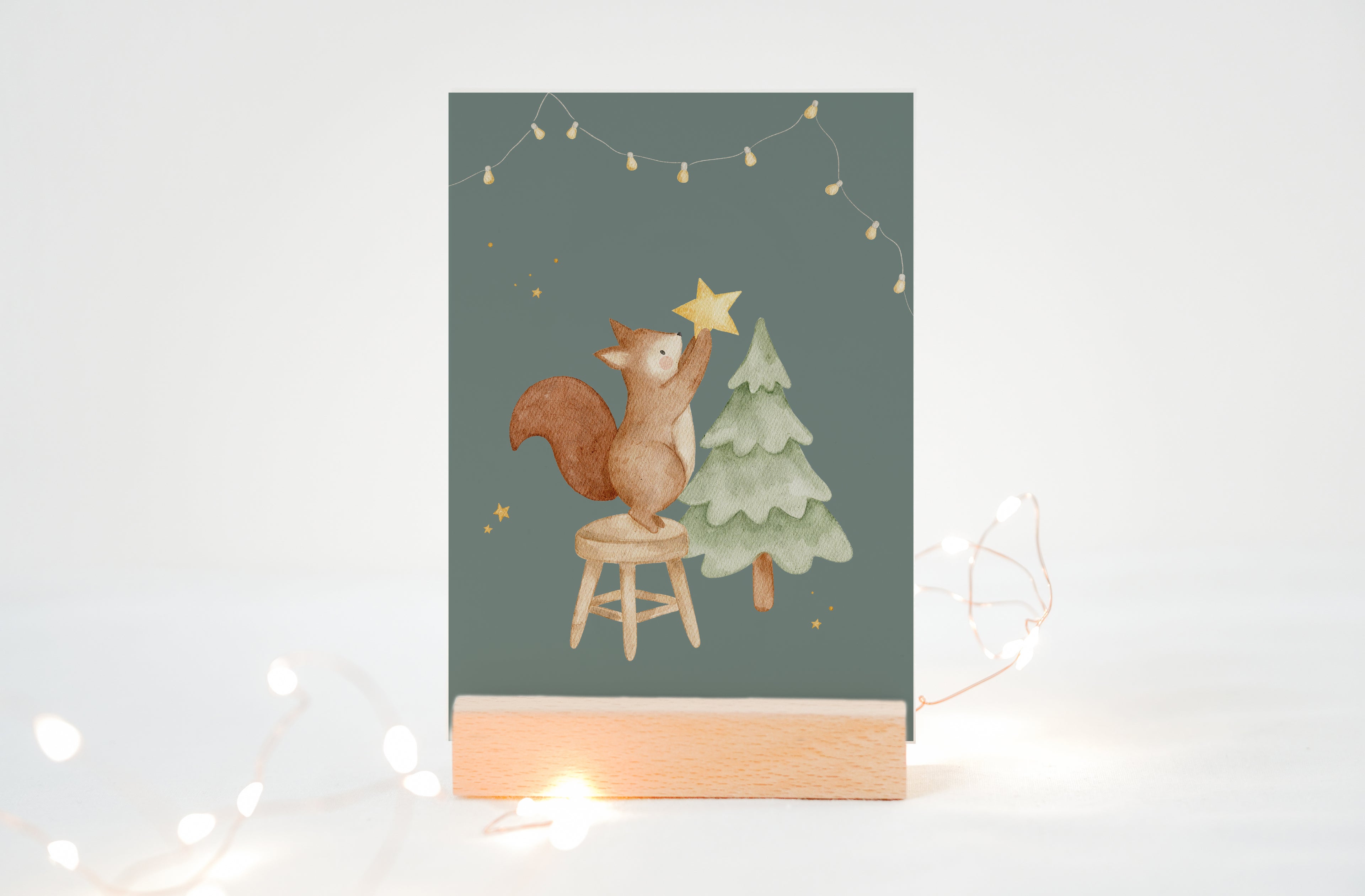 Weihnachtskarte Eichhörnchen mit Tannenbaum / Türkisgrün