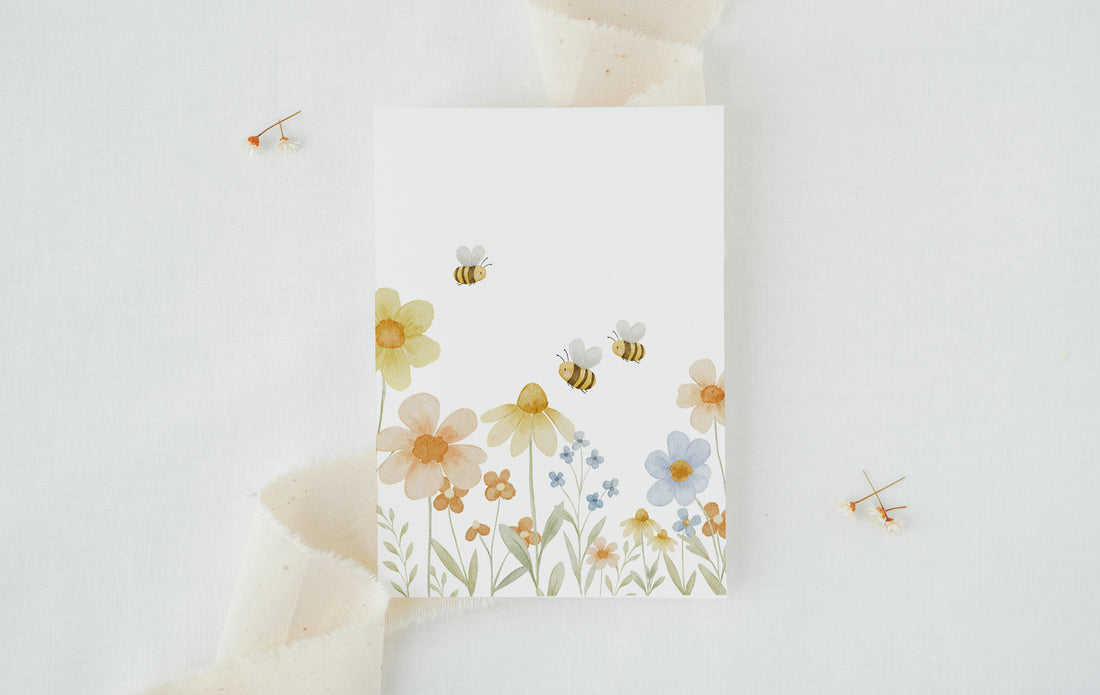 Karte Blumenwiese mit Bienen pastell