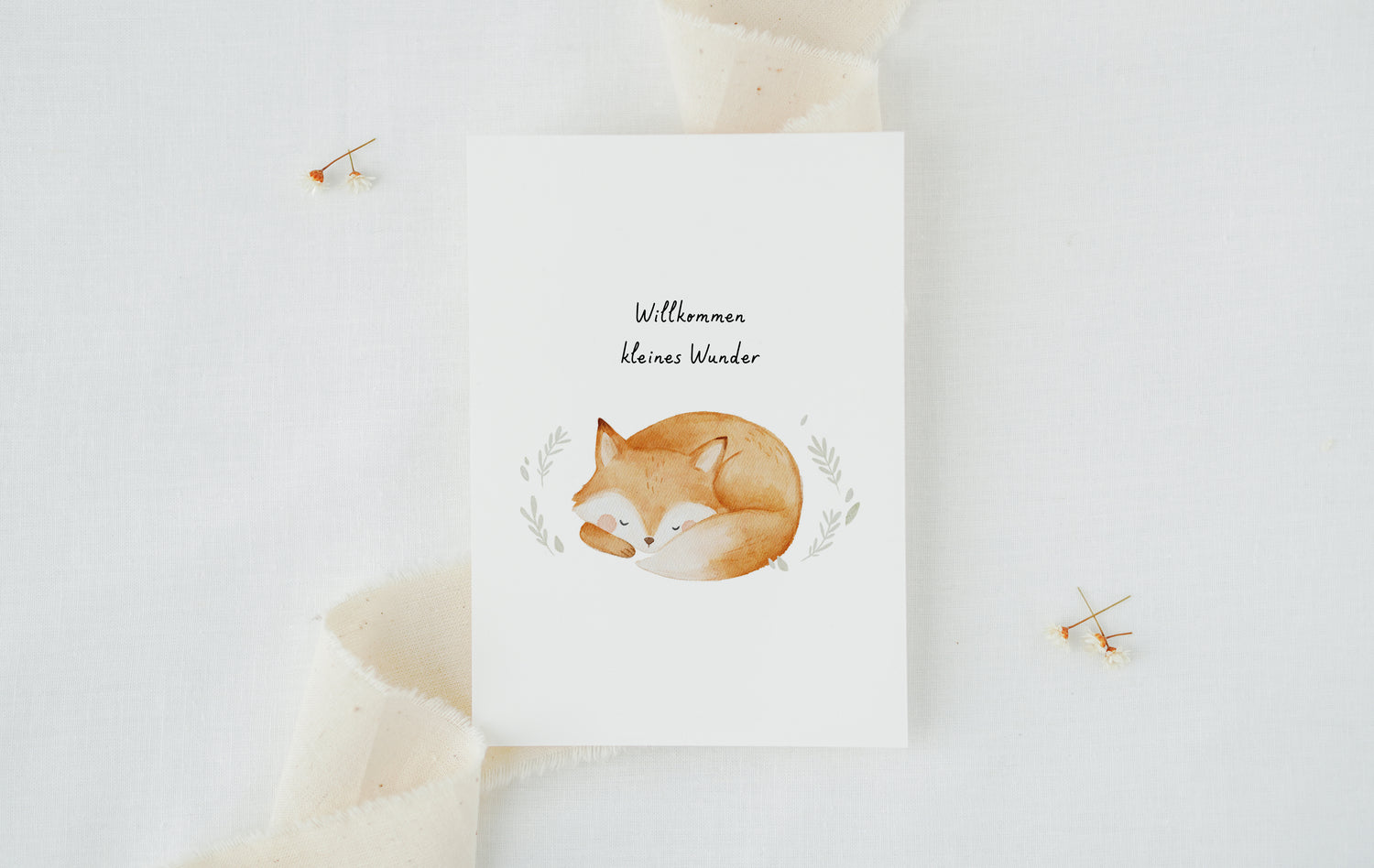 Karte mit schlafendem Fuchs &quot;Willkommen kleines Wunder&quot;