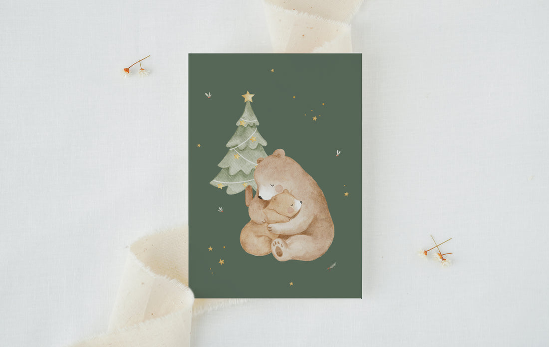 Weihnachtskarte Bärenumarmung / Dunkelgrün