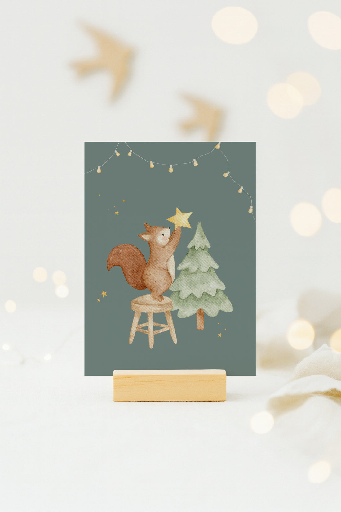 Weihnachtskarte Eichhörnchen mit Tannenbaum / Türkisgrün