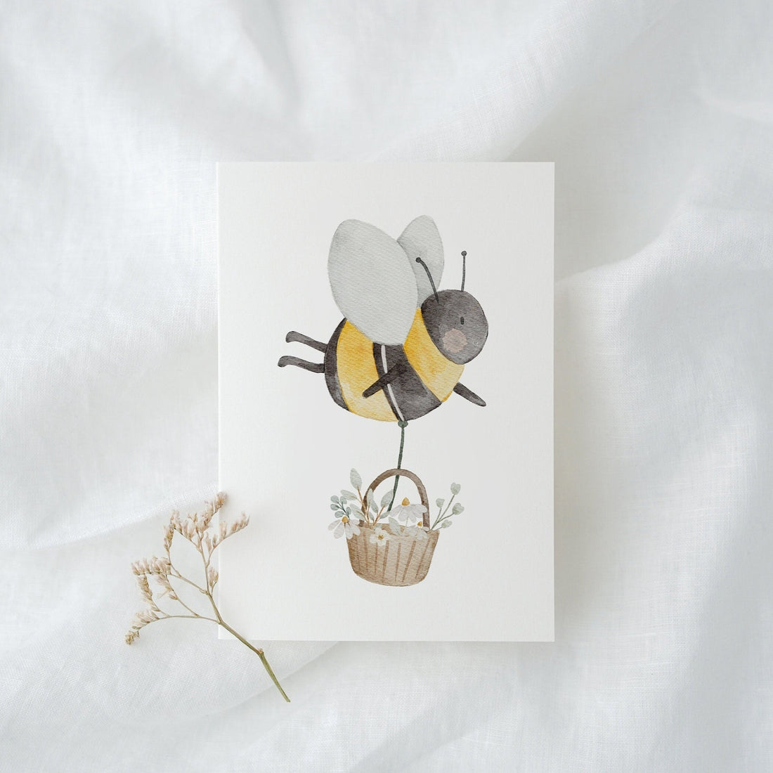 Karte Biene mit Blumenkorb