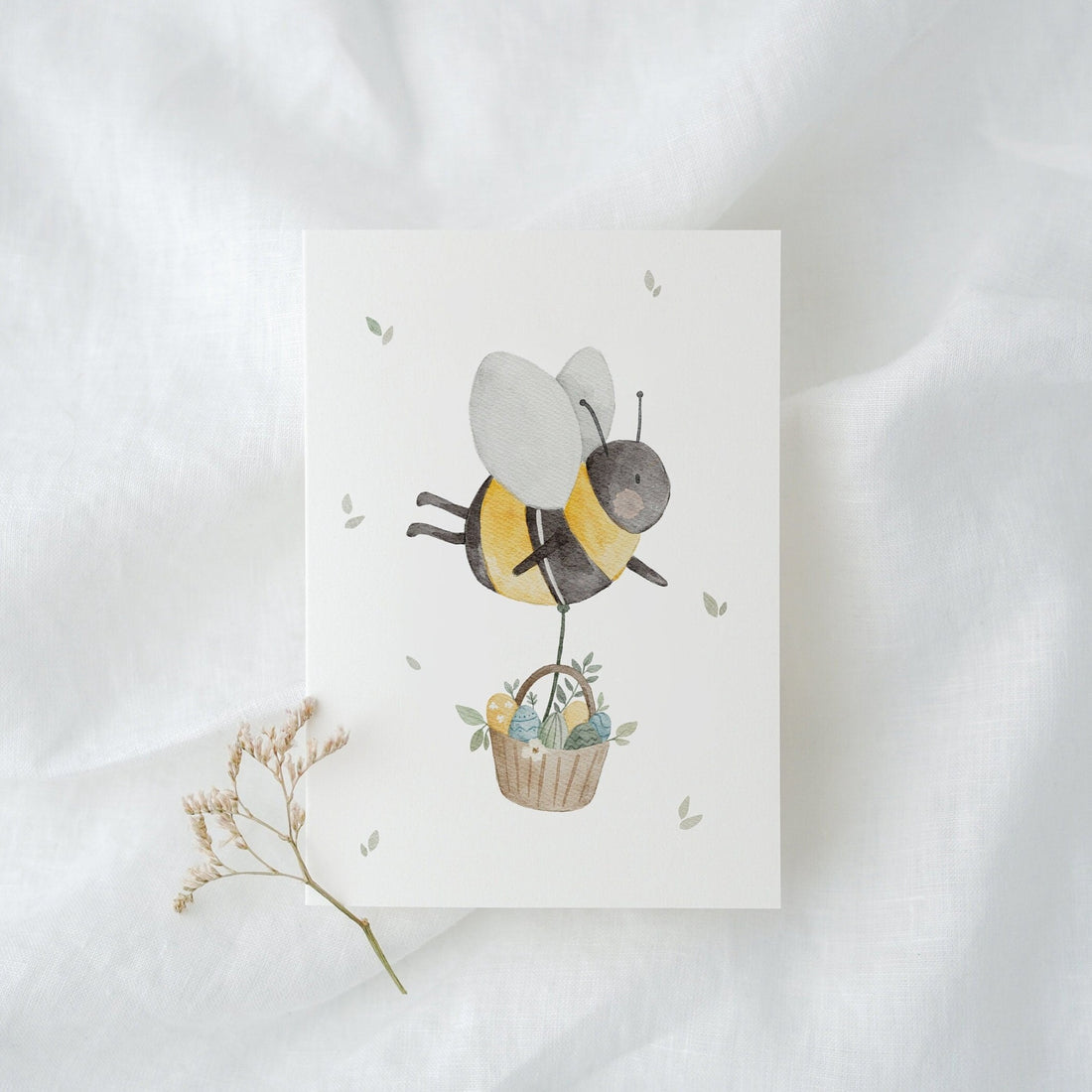 Osterkarte Biene mit Osterkorb